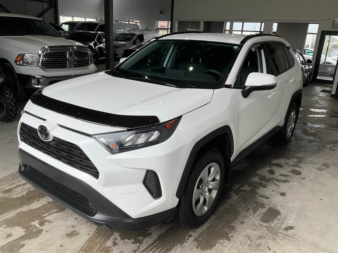 TOYOTA RAV4 LE 2020