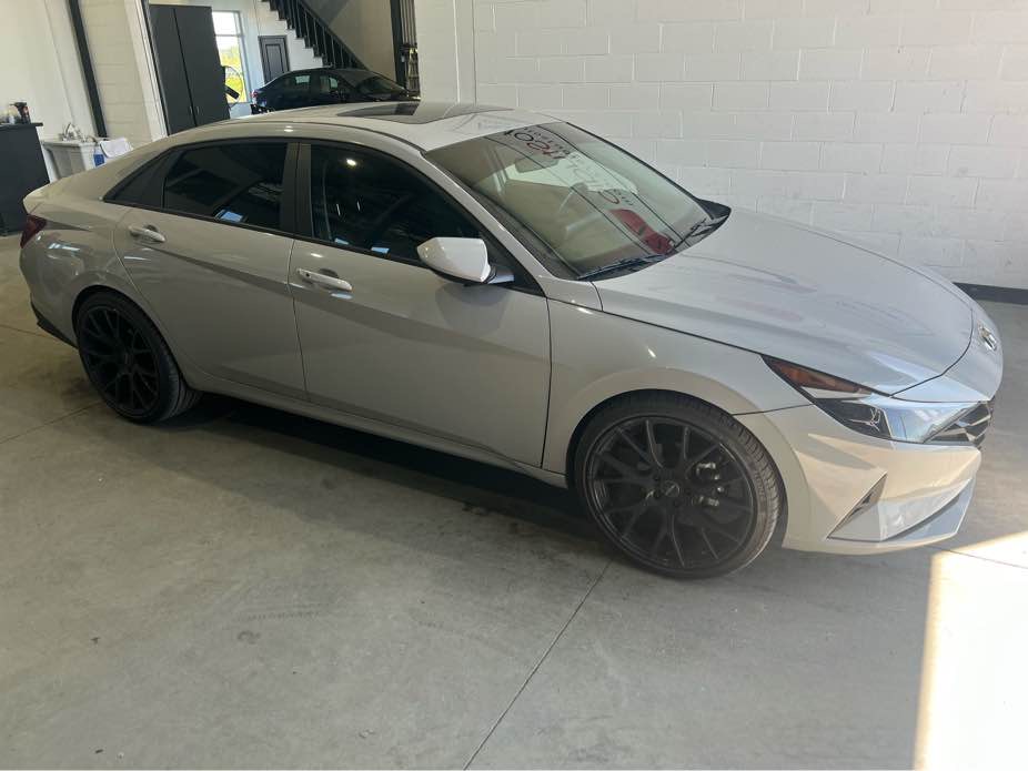 HYUNDAI ELANTRA 2023