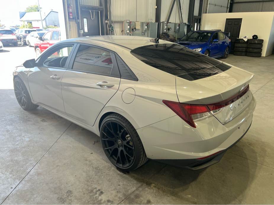 HYUNDAI ELANTRA 2023 - 3
