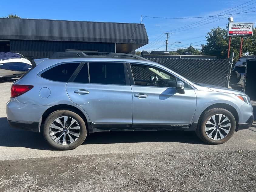 SUBARU OUTBACK 2017