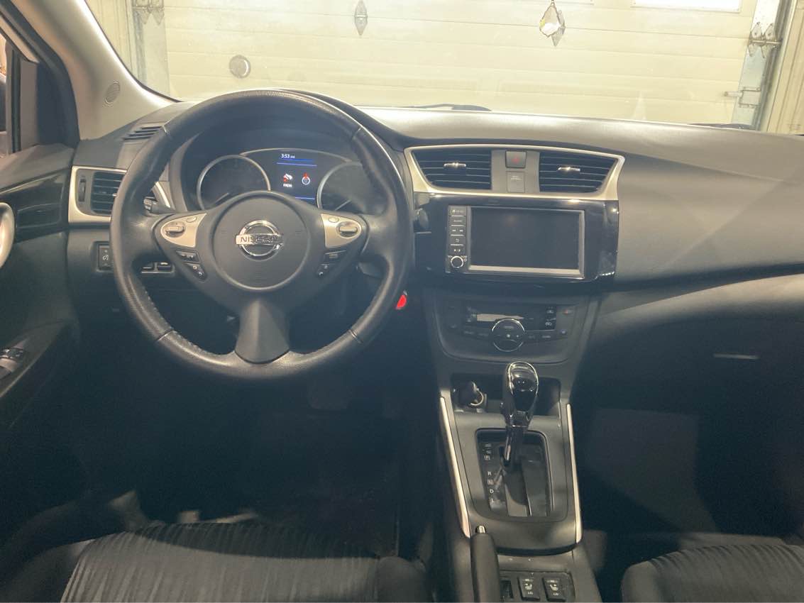 NISSAN SENTRA SV 2019 - 8