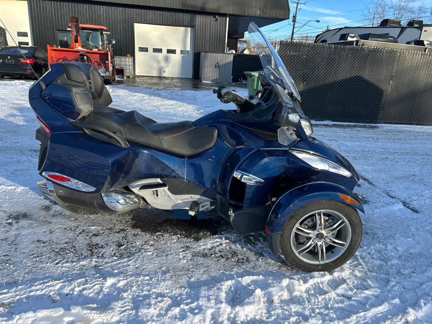 CAN-AM SPYDER 2010
