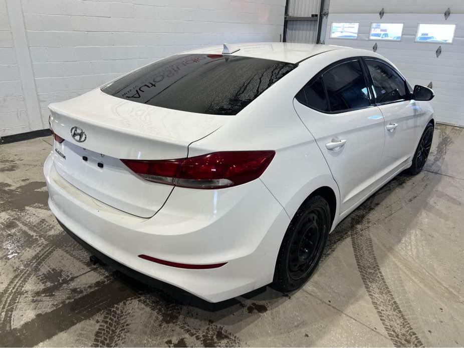 HYUNDAI ELANTRA 2017 - 2
