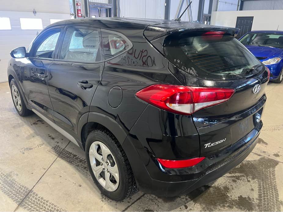 HYUNDAI TUCSON 2018 - 3