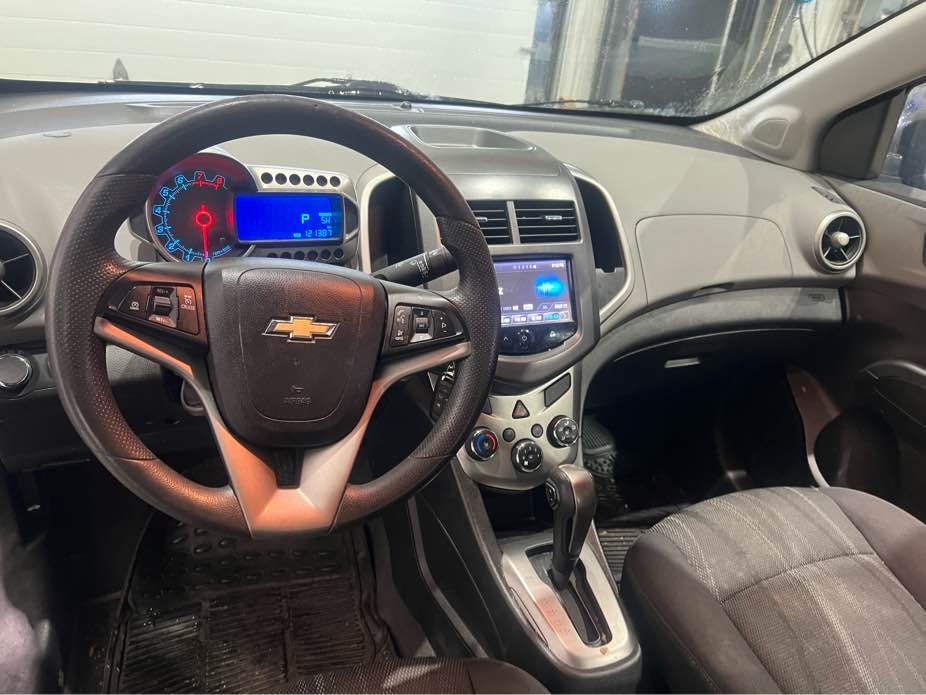 CHEVROLET SONIC 2015 - 7