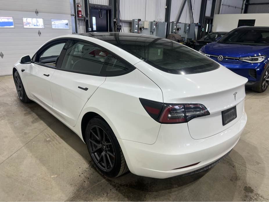 TESLA MODEL 3 2023 - 3