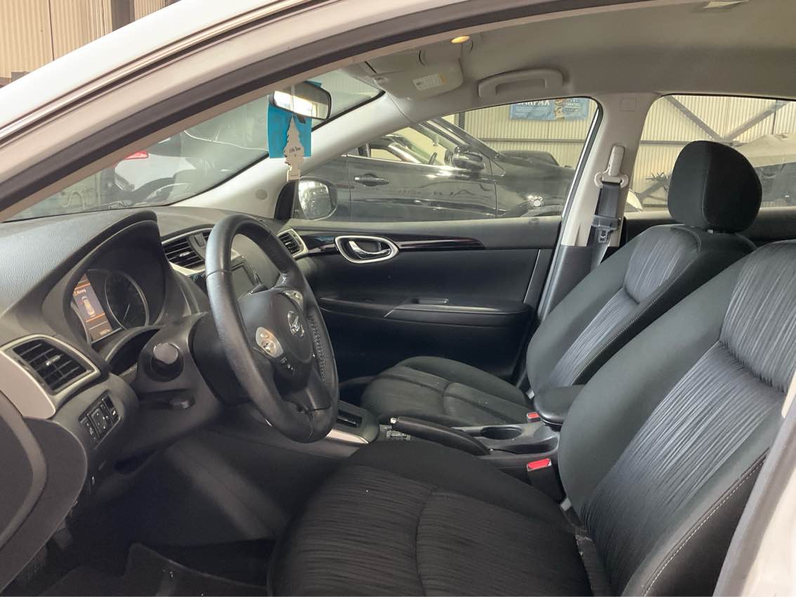 NISSAN SENTRA SV 2019 - 3