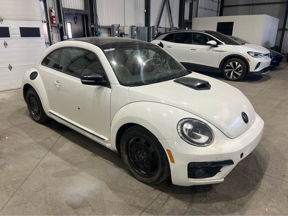 VOLKSWAGEN BEETLE 2017 - 11