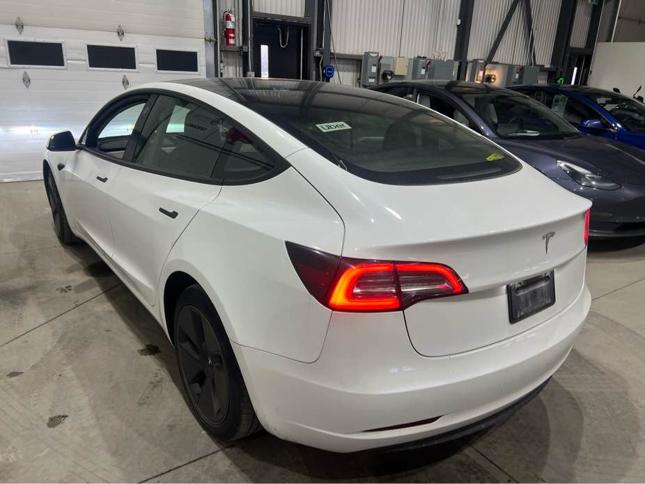 TESLA MODEL 3 2023 - 3