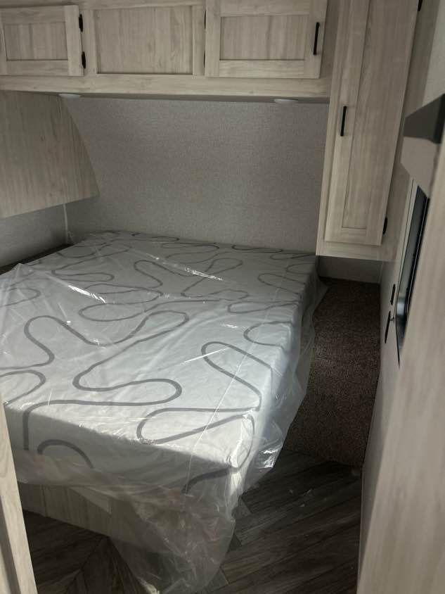 FOREST RIVER EAST TO WEST DELLA TERRA (230RB) 2023 - 9