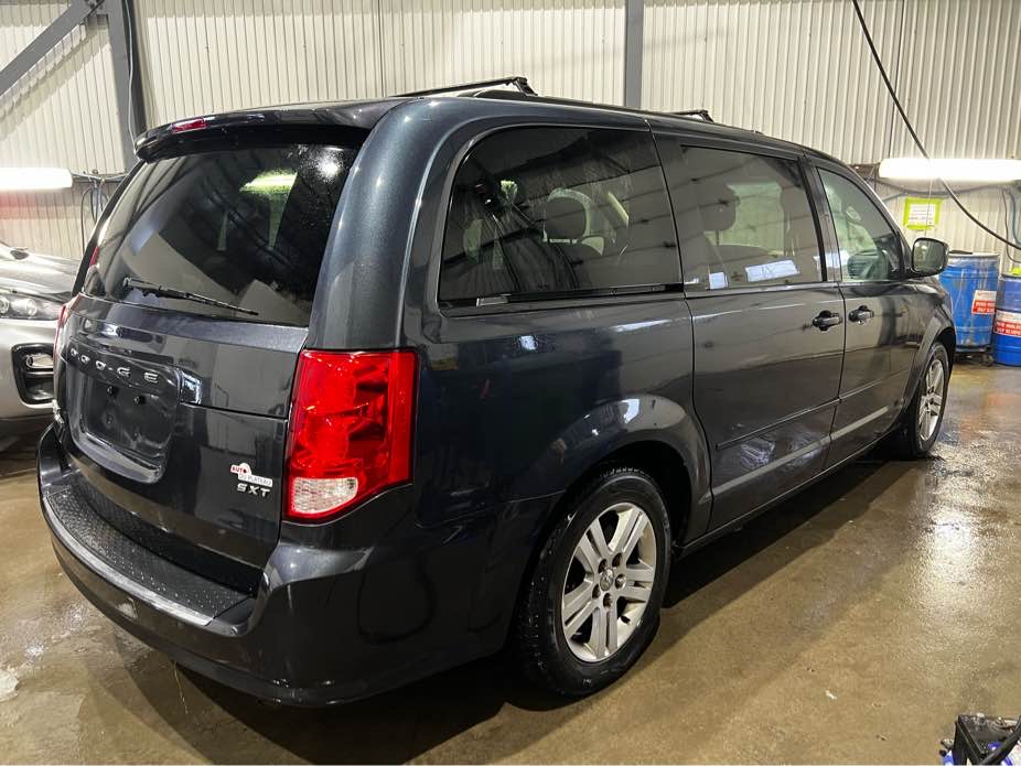 DODGE CARAVAN 2014 - 3