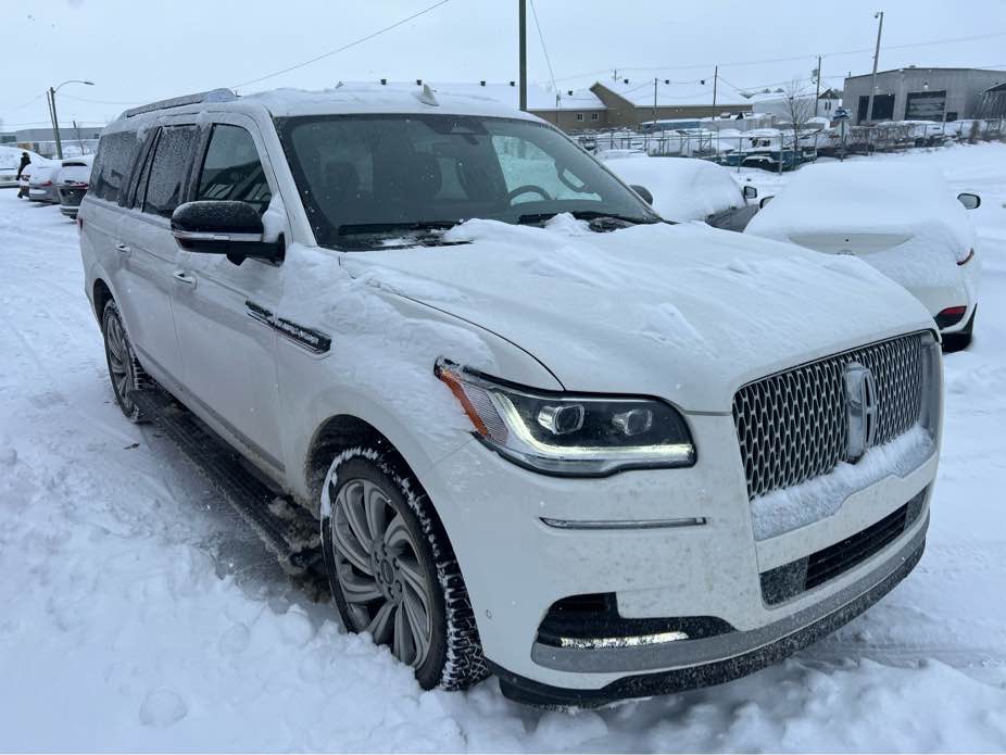 LINCOLN NAVIGATOR 2023