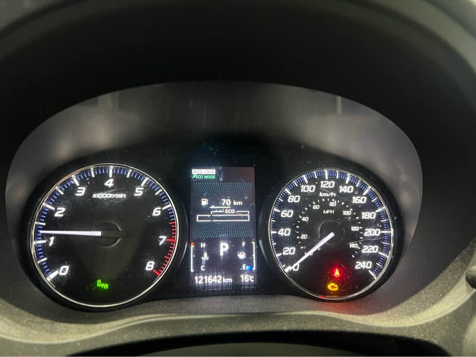MITSUBISHI OUTLANDER 2017 - 8