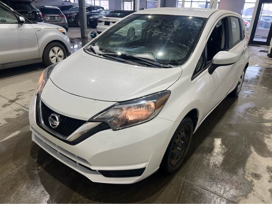 NISSAN VERSA 2018 - 4