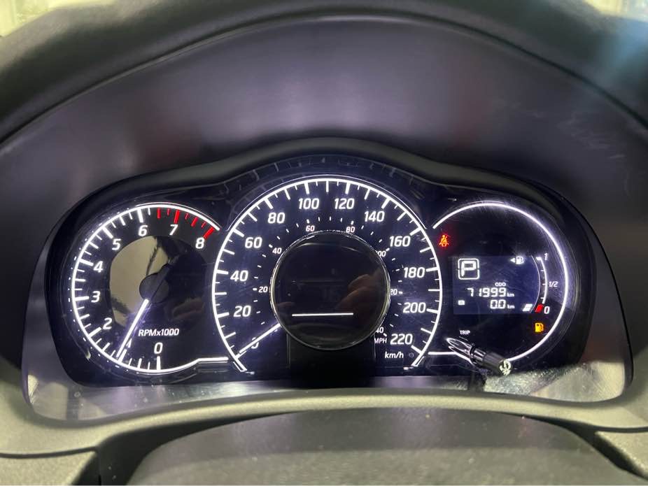 NISSAN VERSA 2018 - 8