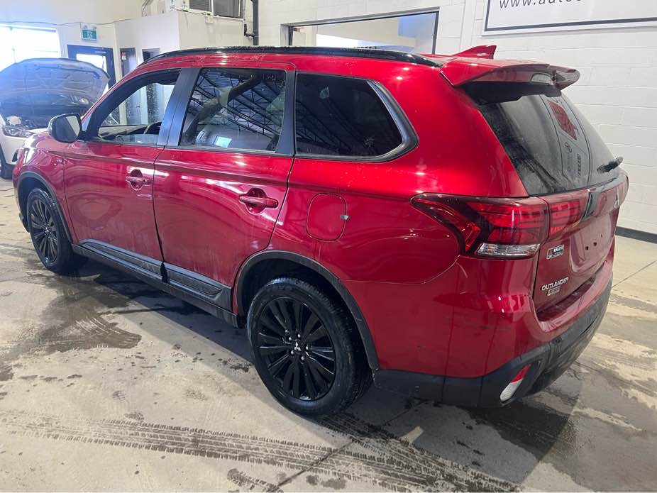 MITSUBISHI OUTLANDER 2020 - 3