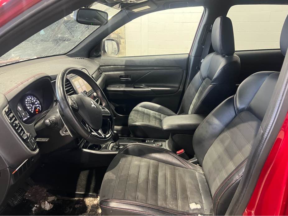 MITSUBISHI OUTLANDER 2020 - 5