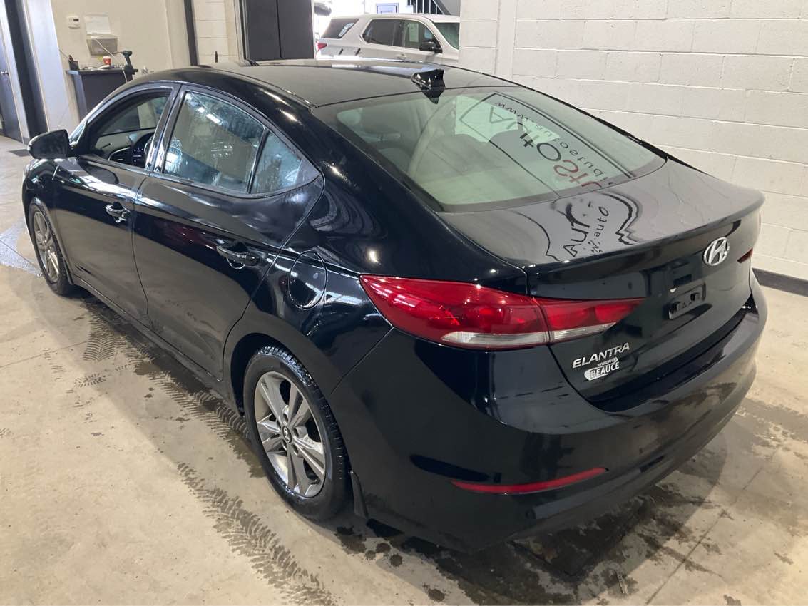 HYUNDAI ELANTRA 2017 - 3