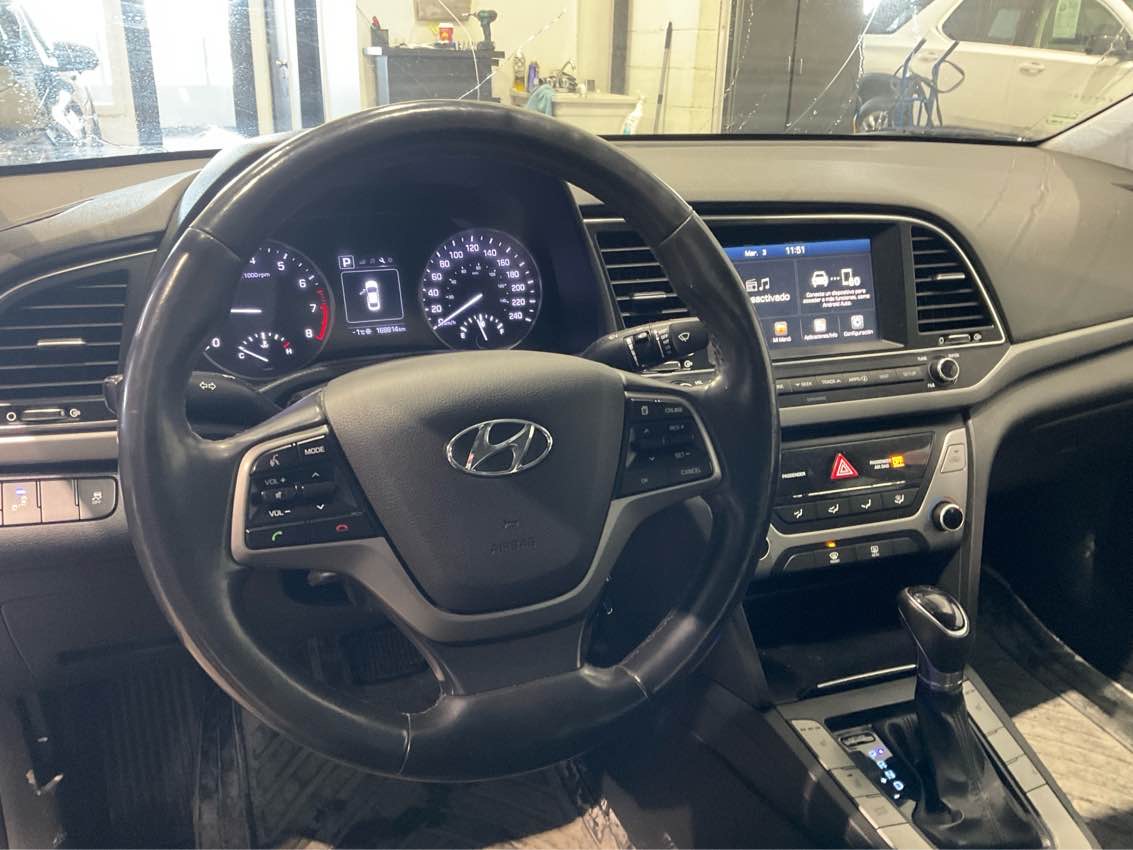 HYUNDAI ELANTRA 2017 - 6