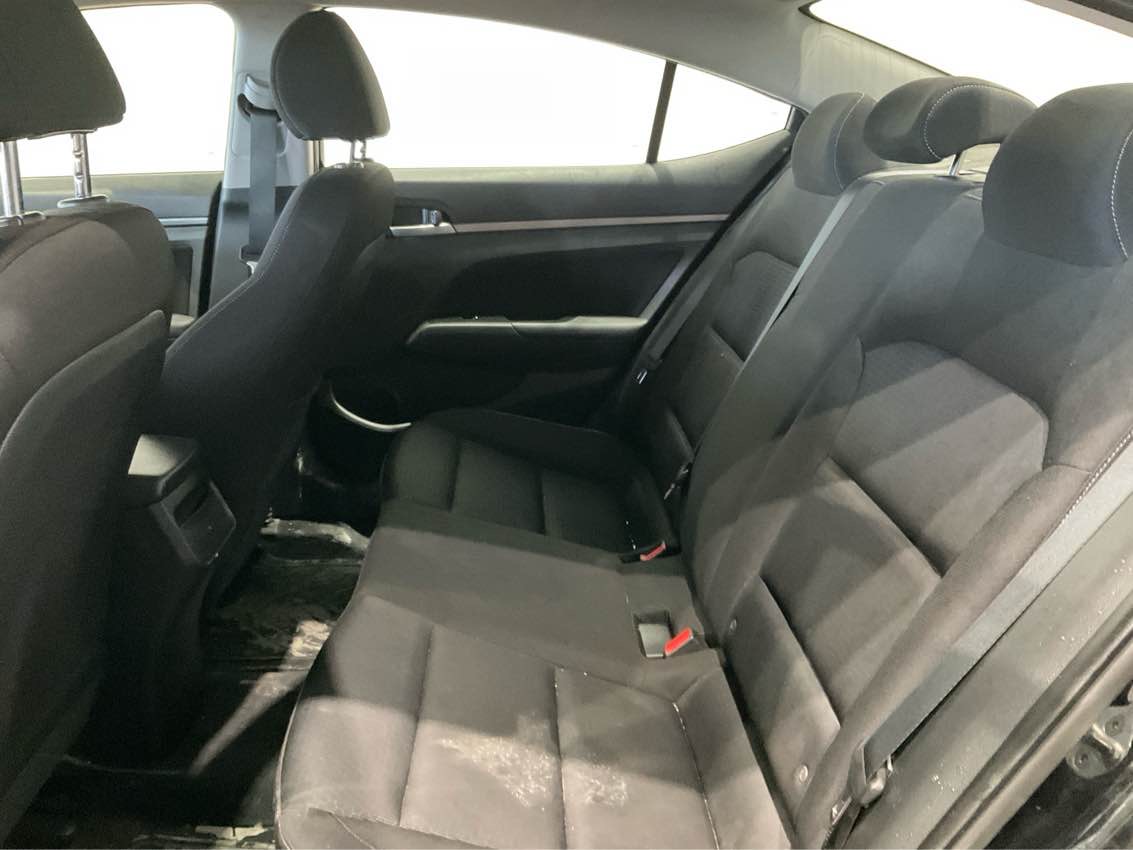 HYUNDAI ELANTRA 2017 - 8