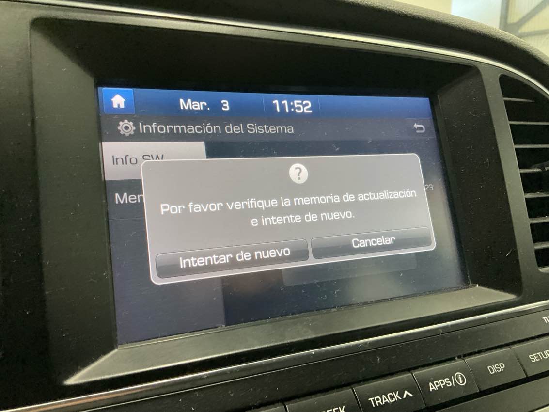 HYUNDAI ELANTRA 2017 - 11