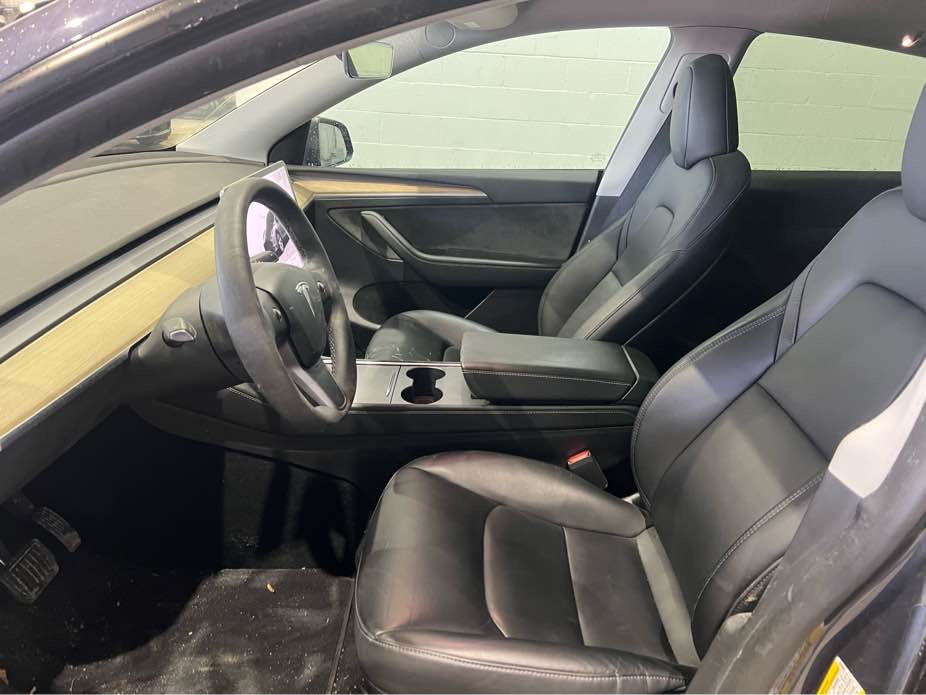 TESLA MODEL Y 2023 - 5