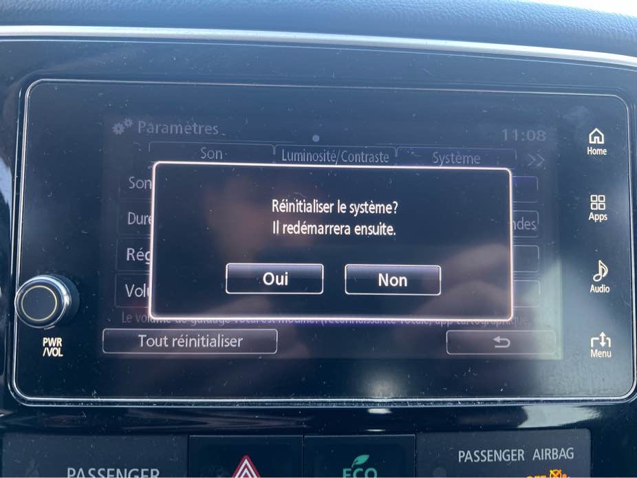 MITSUBISHI OUTLANDER 2018 - 9