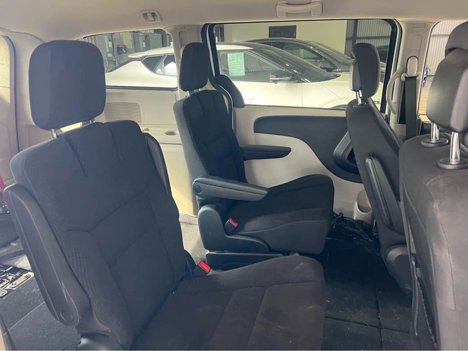 DODGE GRAND CARAVAN 2018 - 9