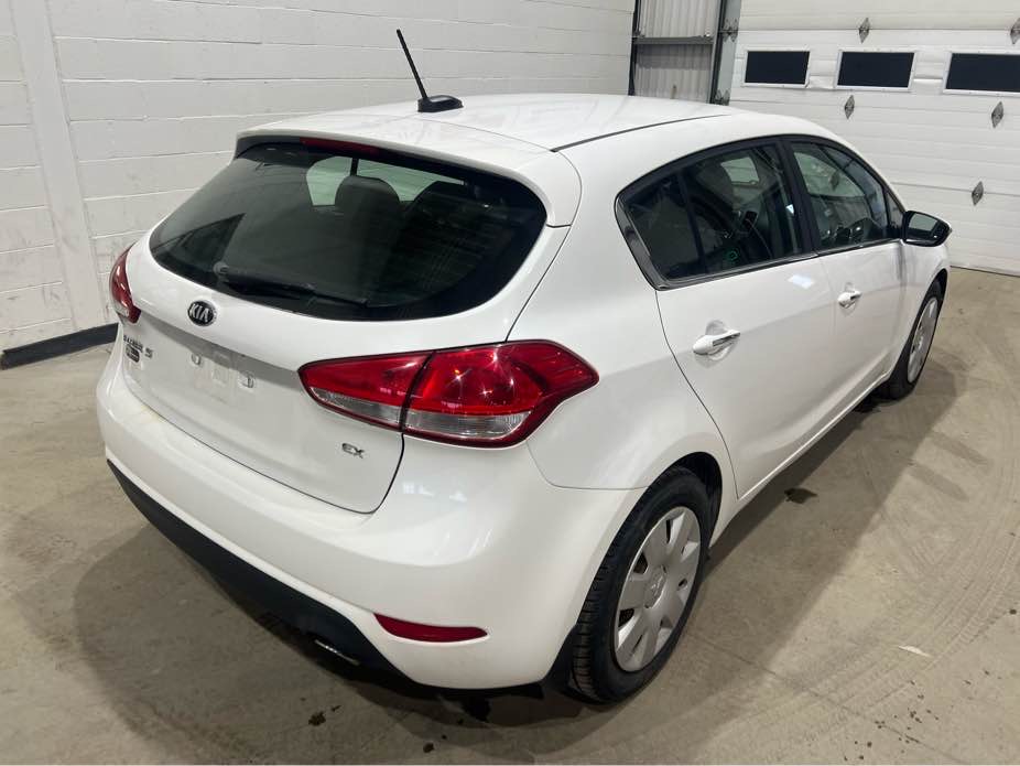 KIA FORTE 5 2017 - 2