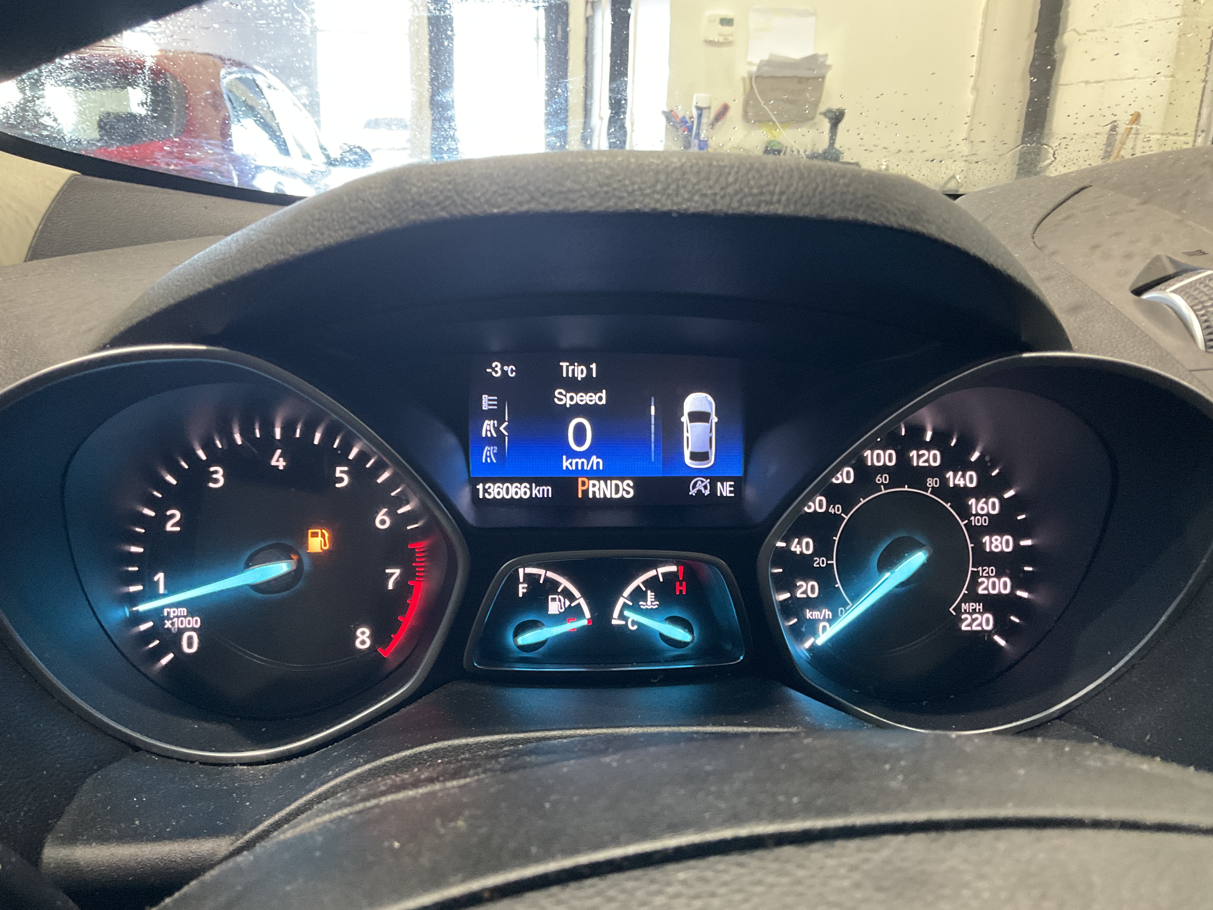 FORD ESCAPE 2018 - 9