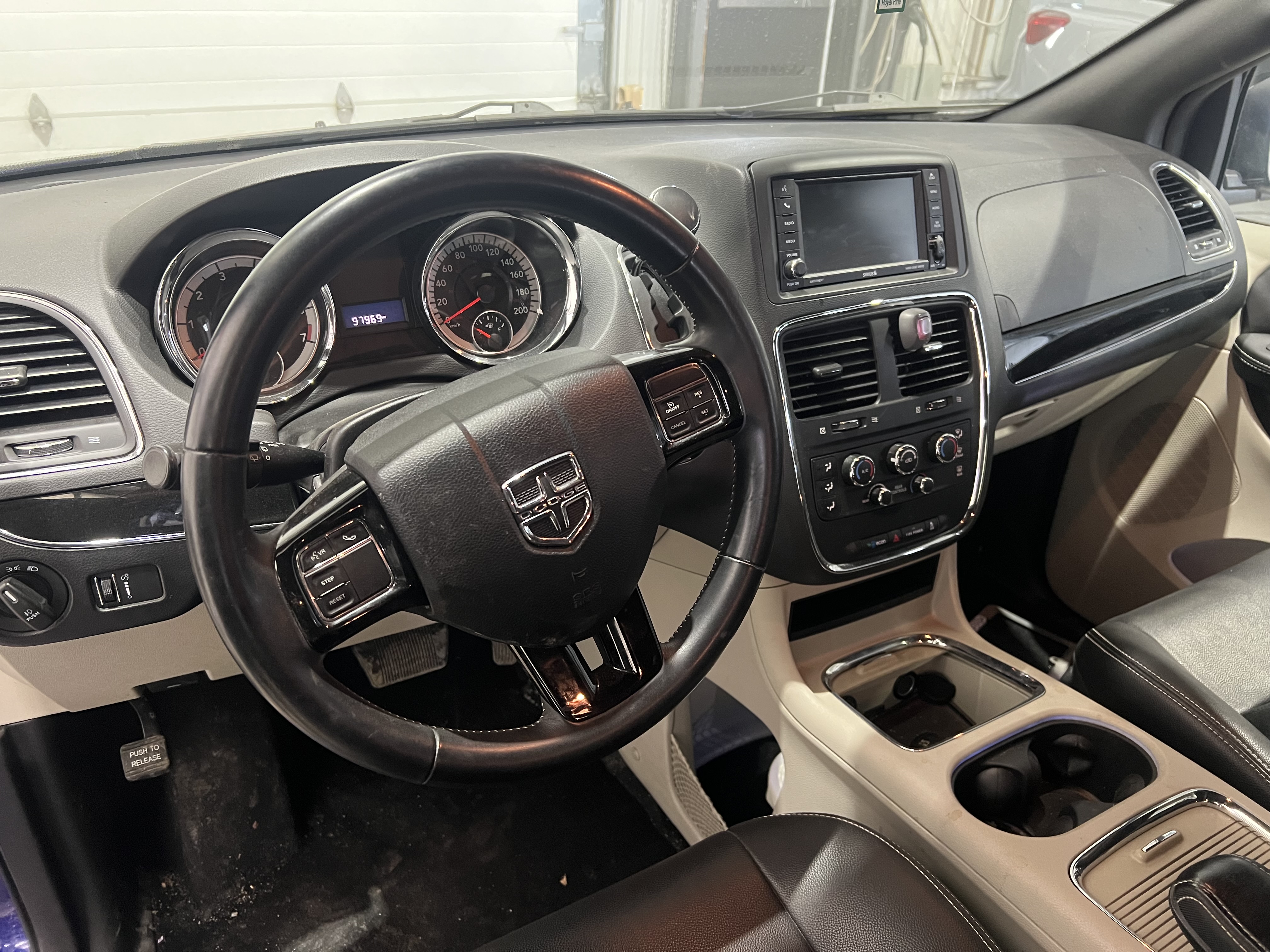 DODGE GRAND CARAVAN 2018 - 8