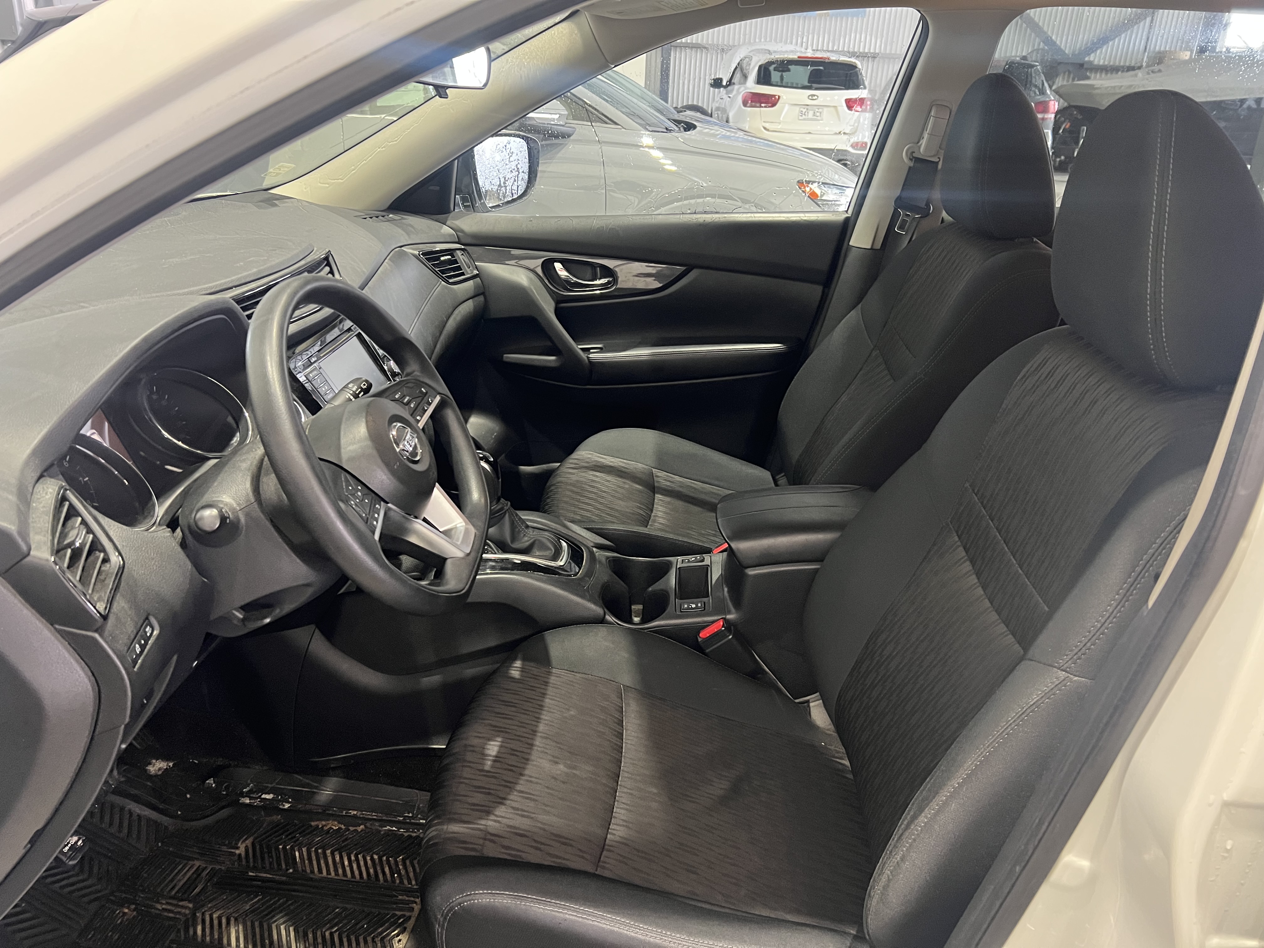 NISSAN ROGUE 2020 - 6