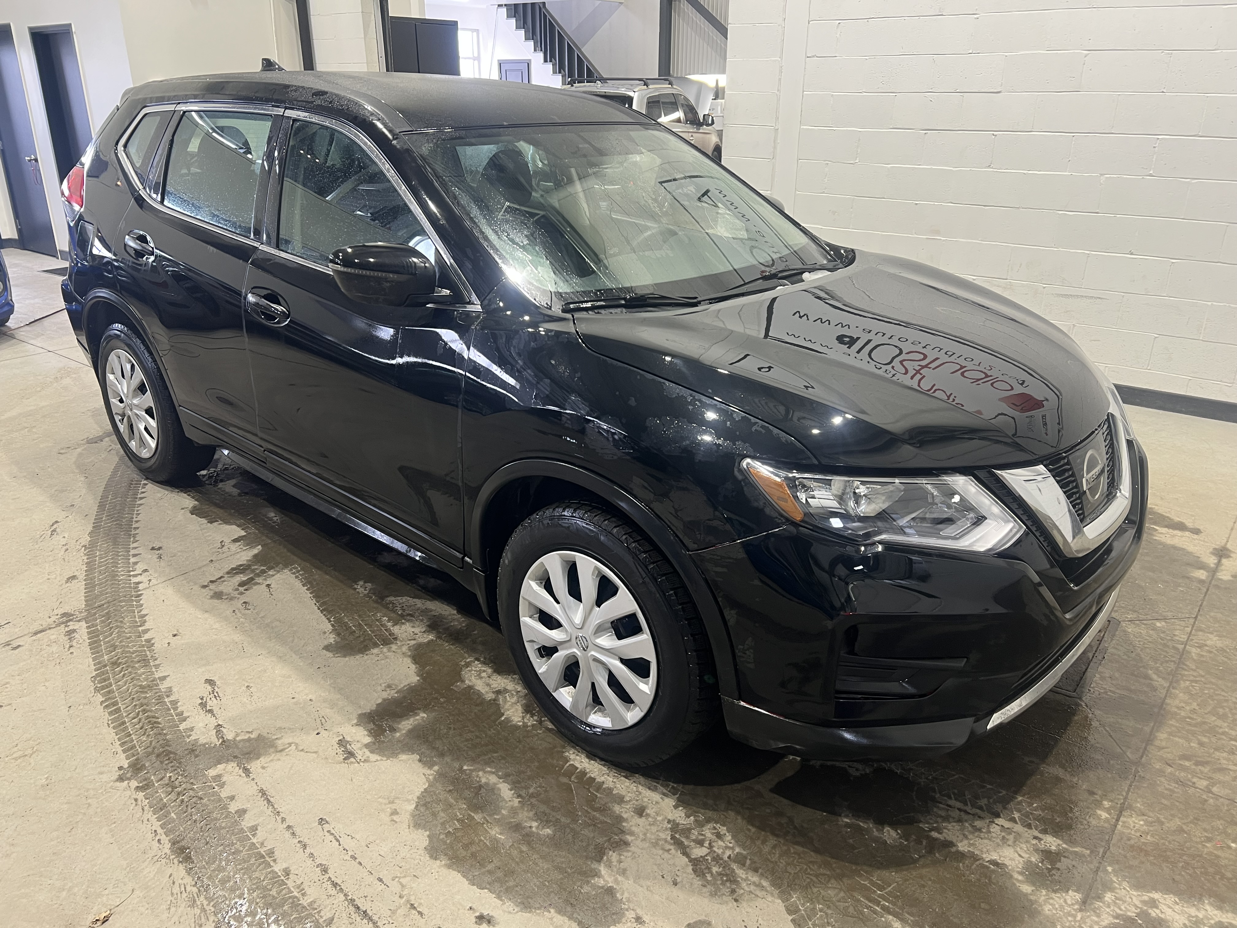 2017 Nissan Rogue S/SV