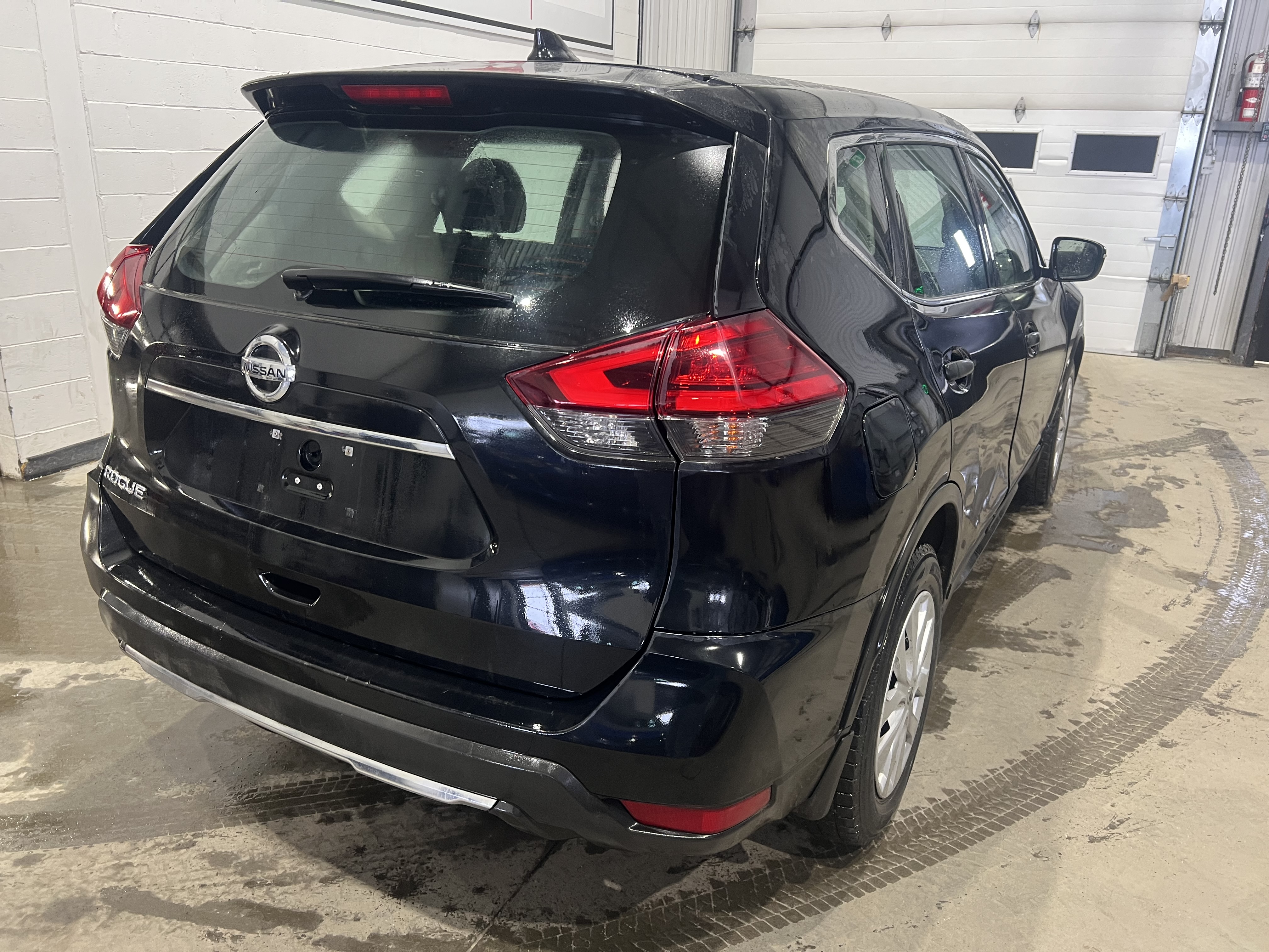 2017 Nissan Rogue S/SV