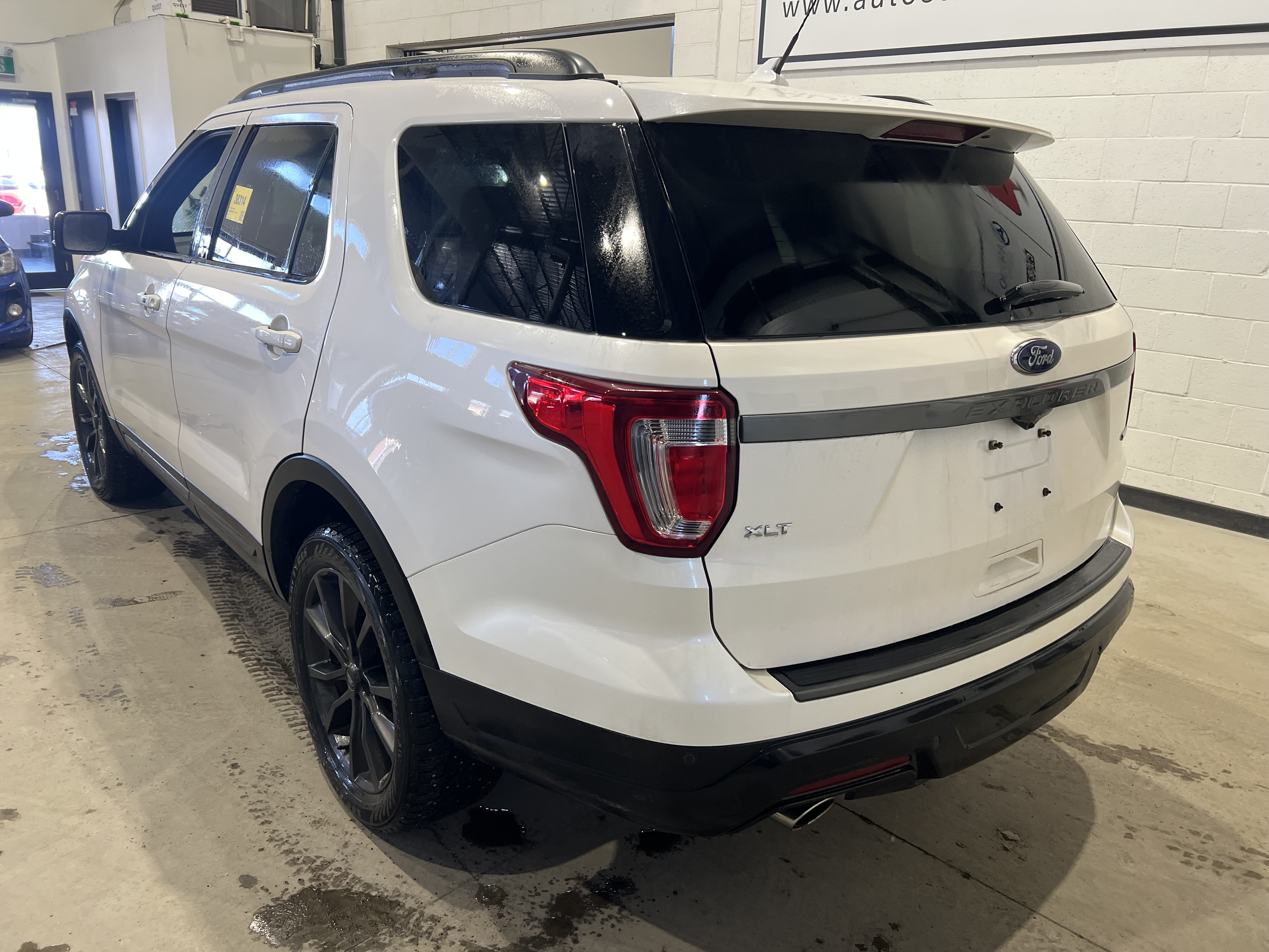 FORD EXPLORER 2019 - 4