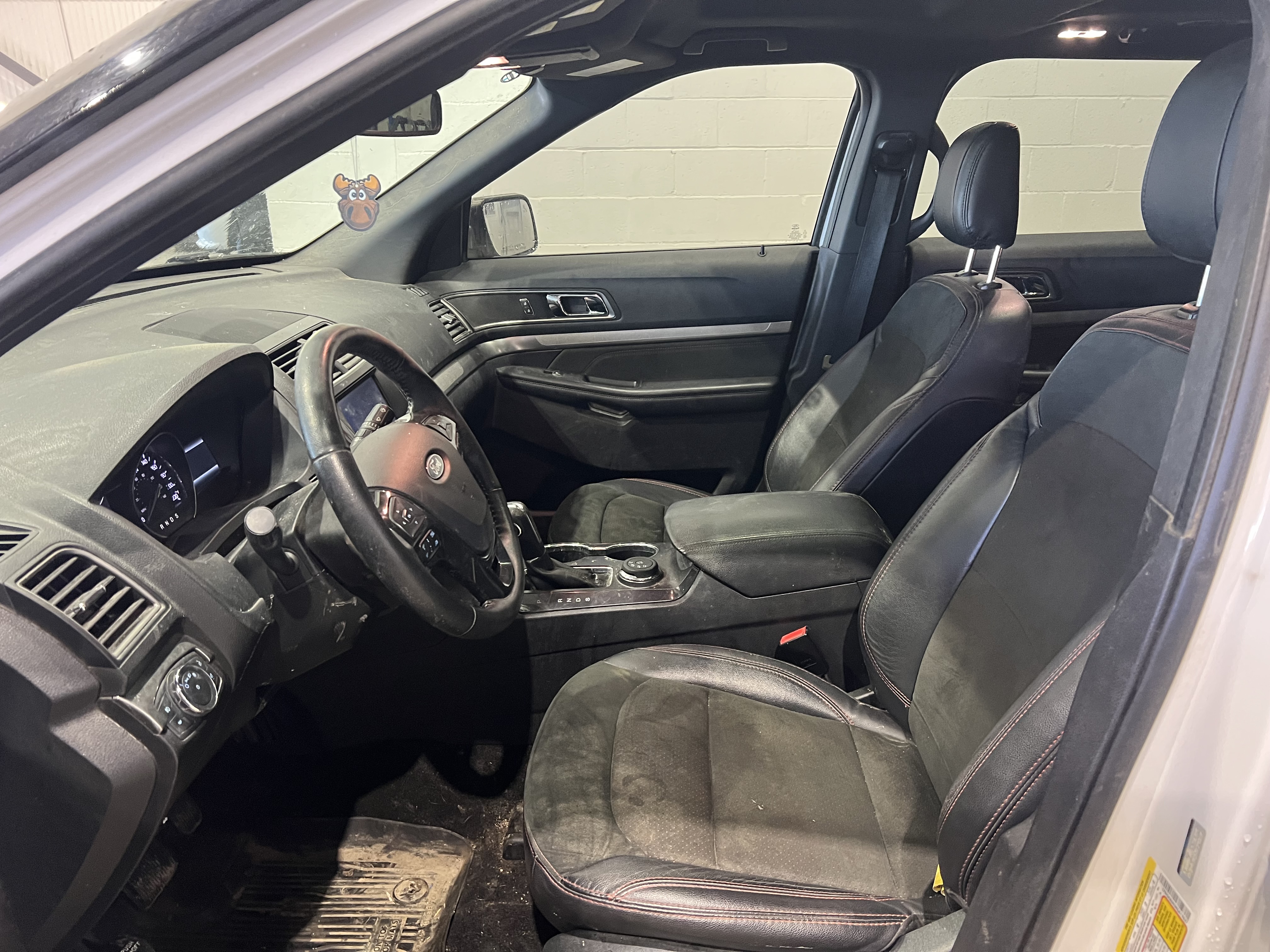 FORD EXPLORER 2019 - 6