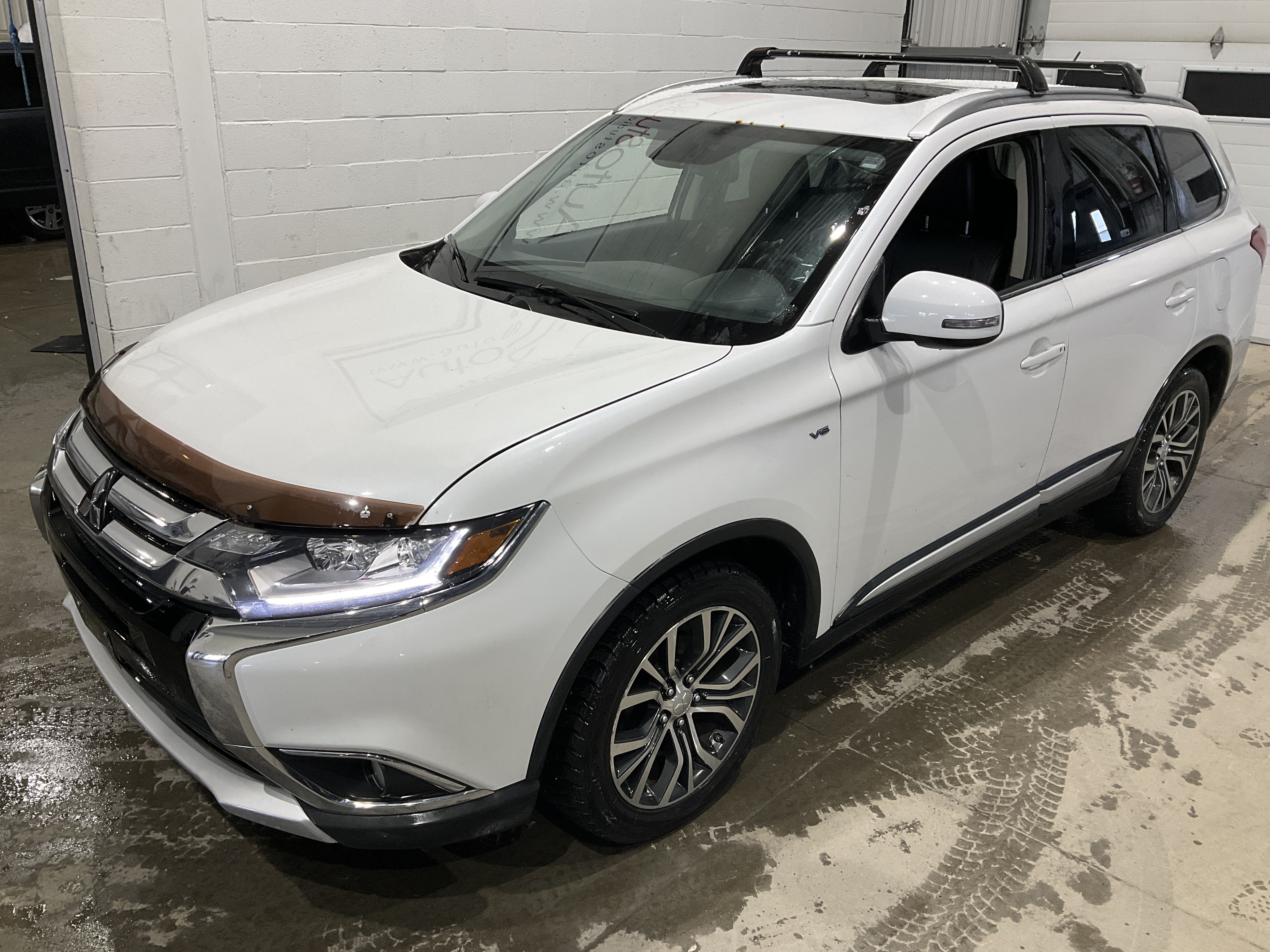 MITSUBISHI OUTLANDER 2016 - 5