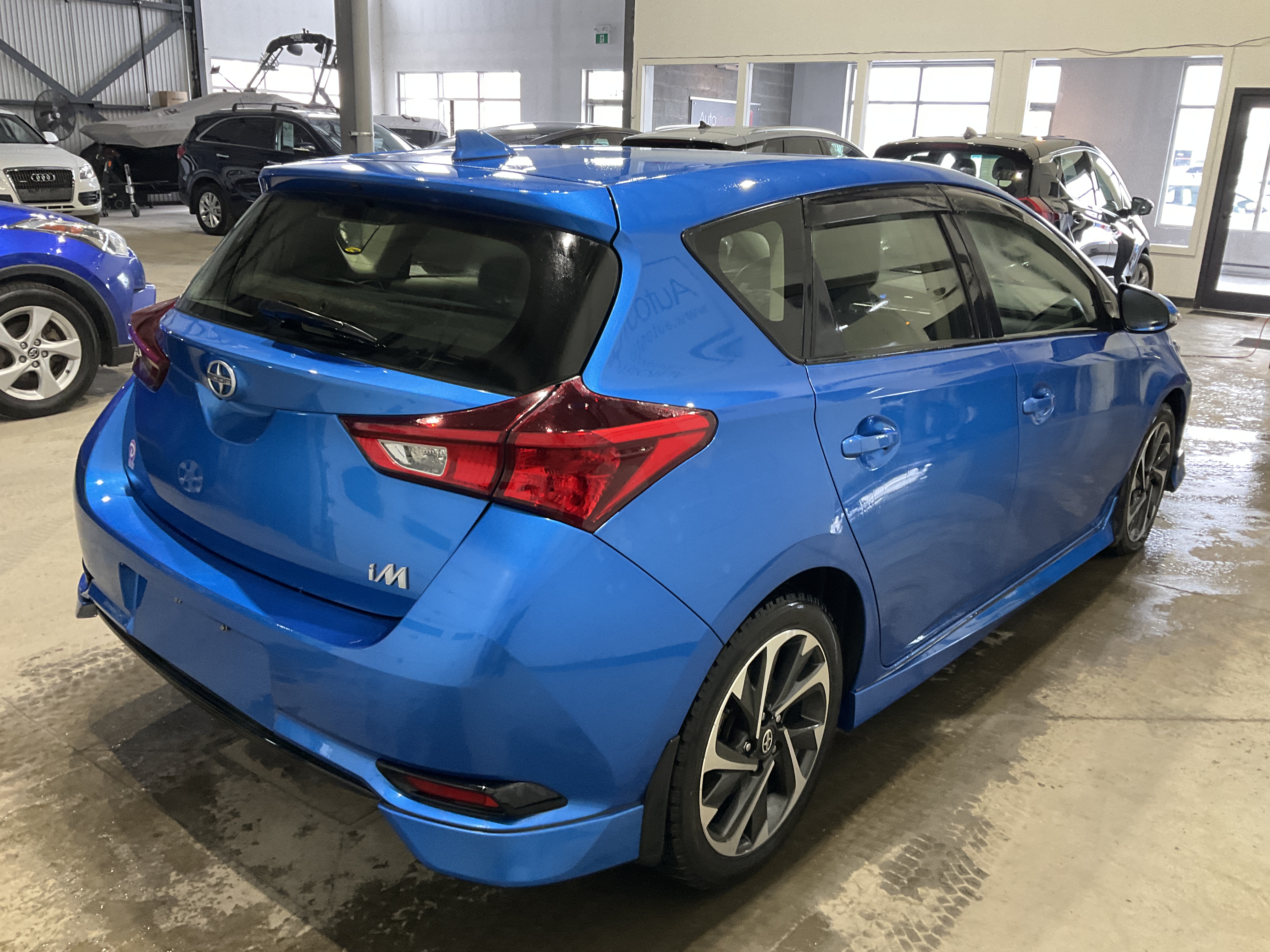 2016 Scion iM Hayon 4 portes