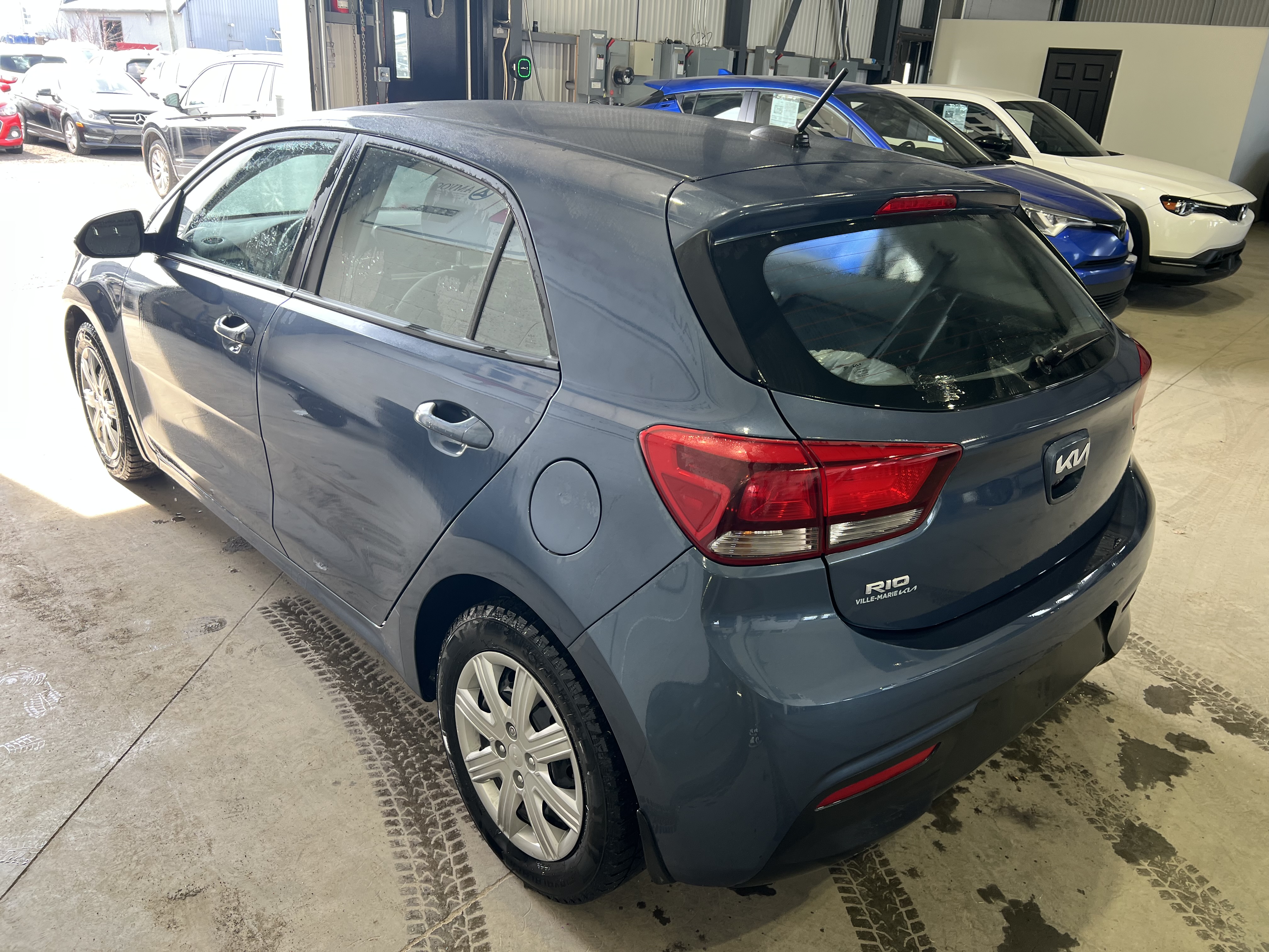 KIA RIO 5 PORTES 2023 - 3