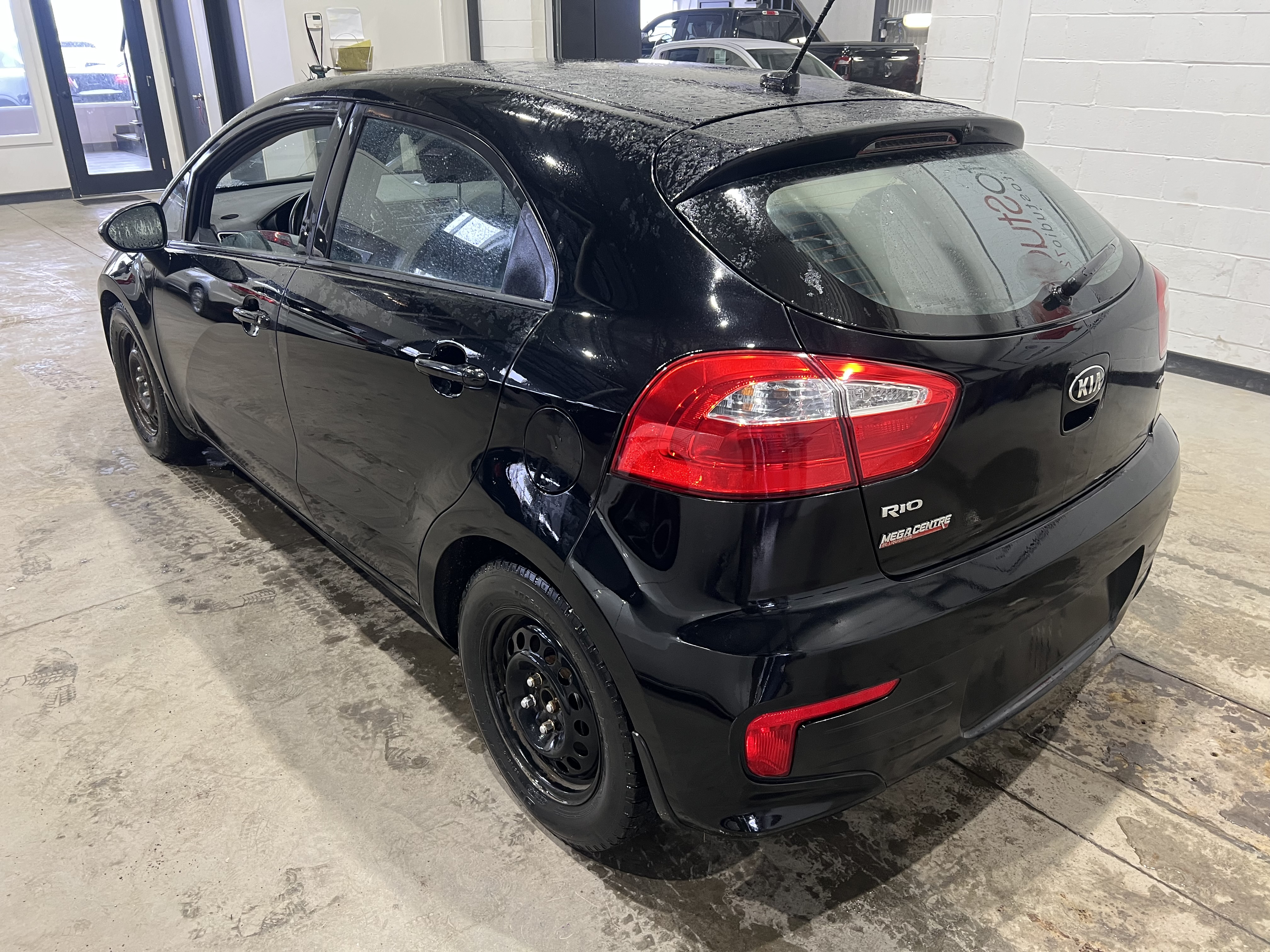 KIA RIO 2017 - 3