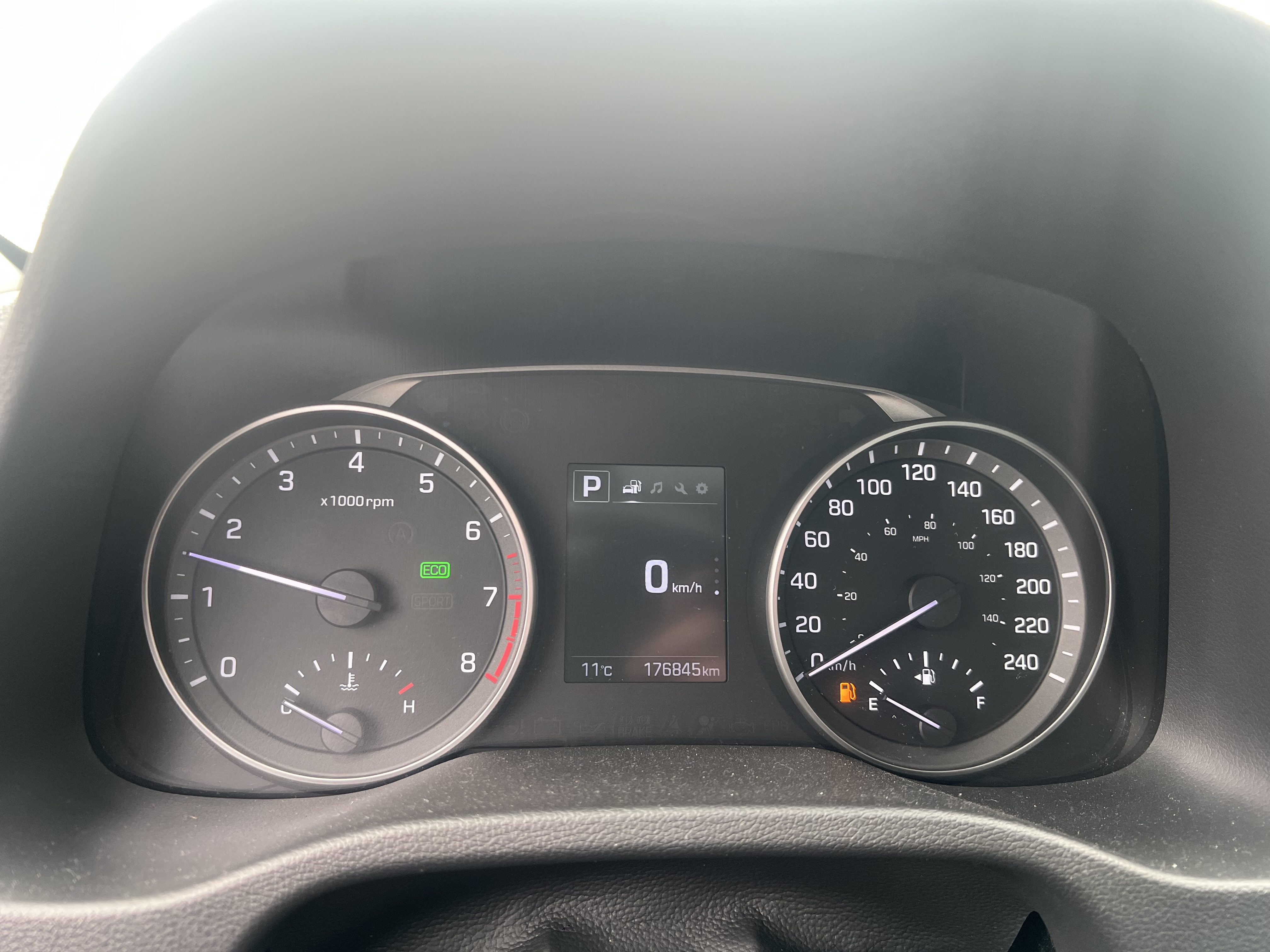 HYUNDAI ELANTRA 2017 - 11