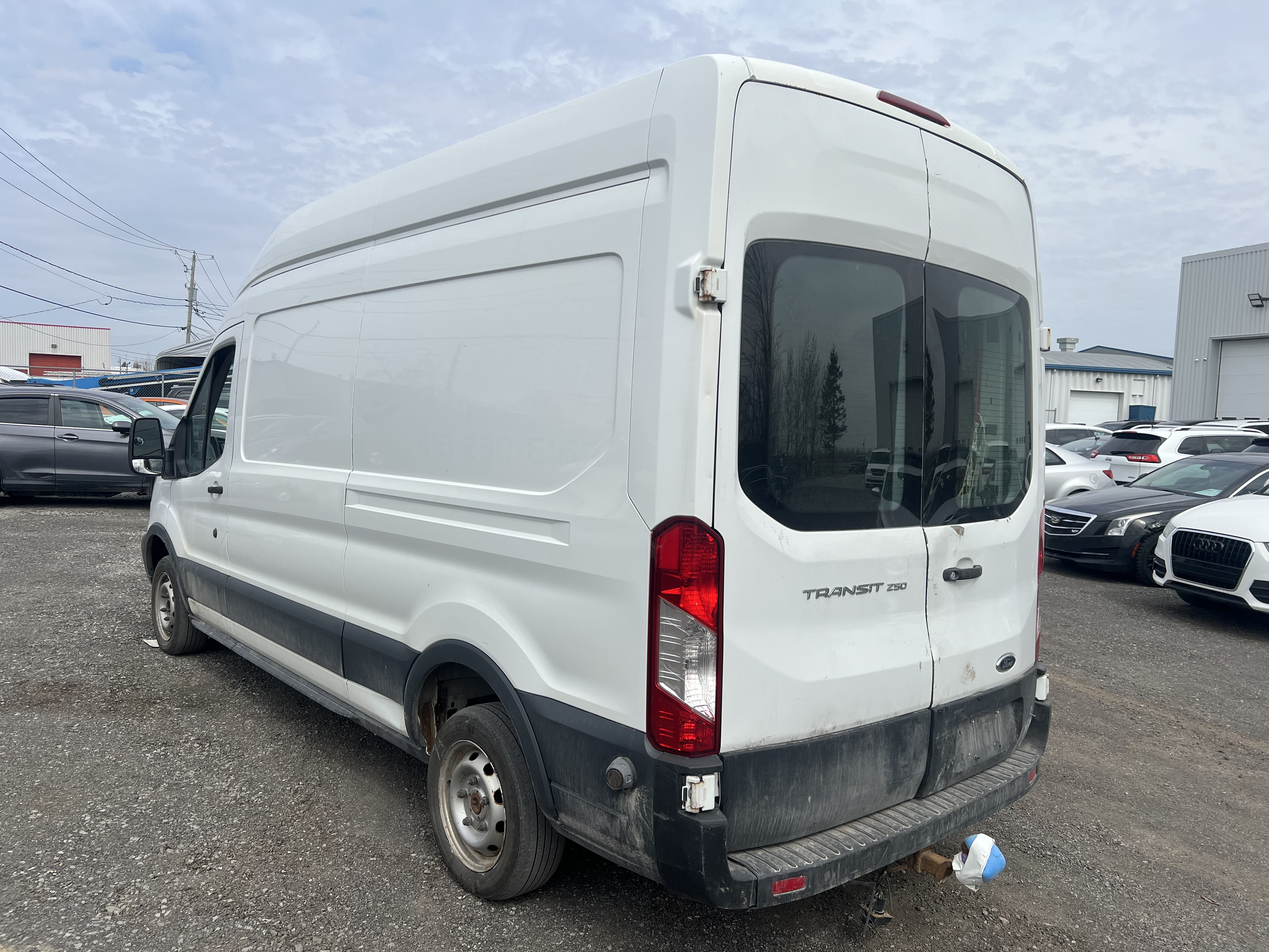 FORD TRANSIT FOURGON UTILITAIRE 2017 - 3