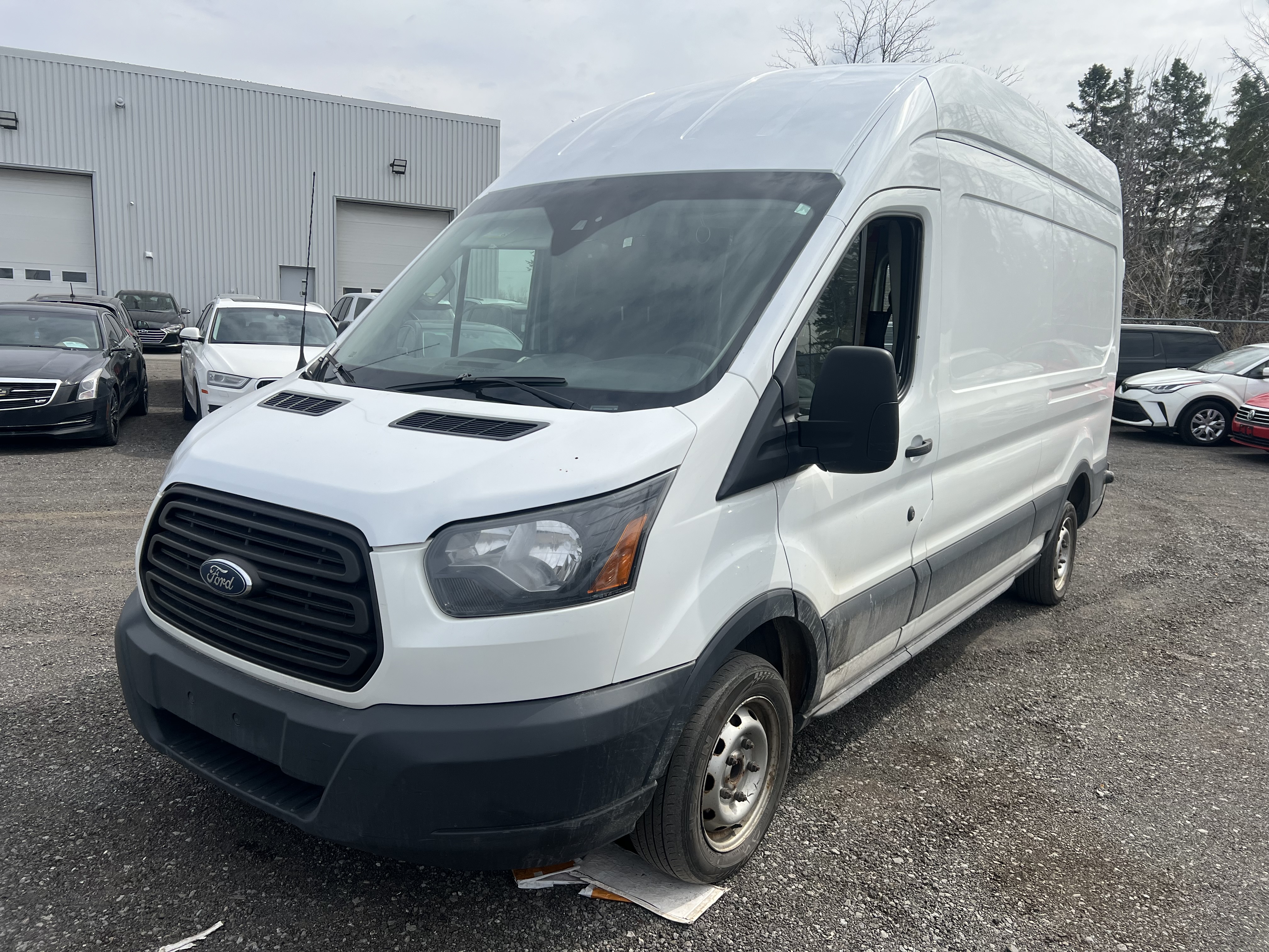 FORD TRANSIT FOURGON UTILITAIRE 2017 - 4