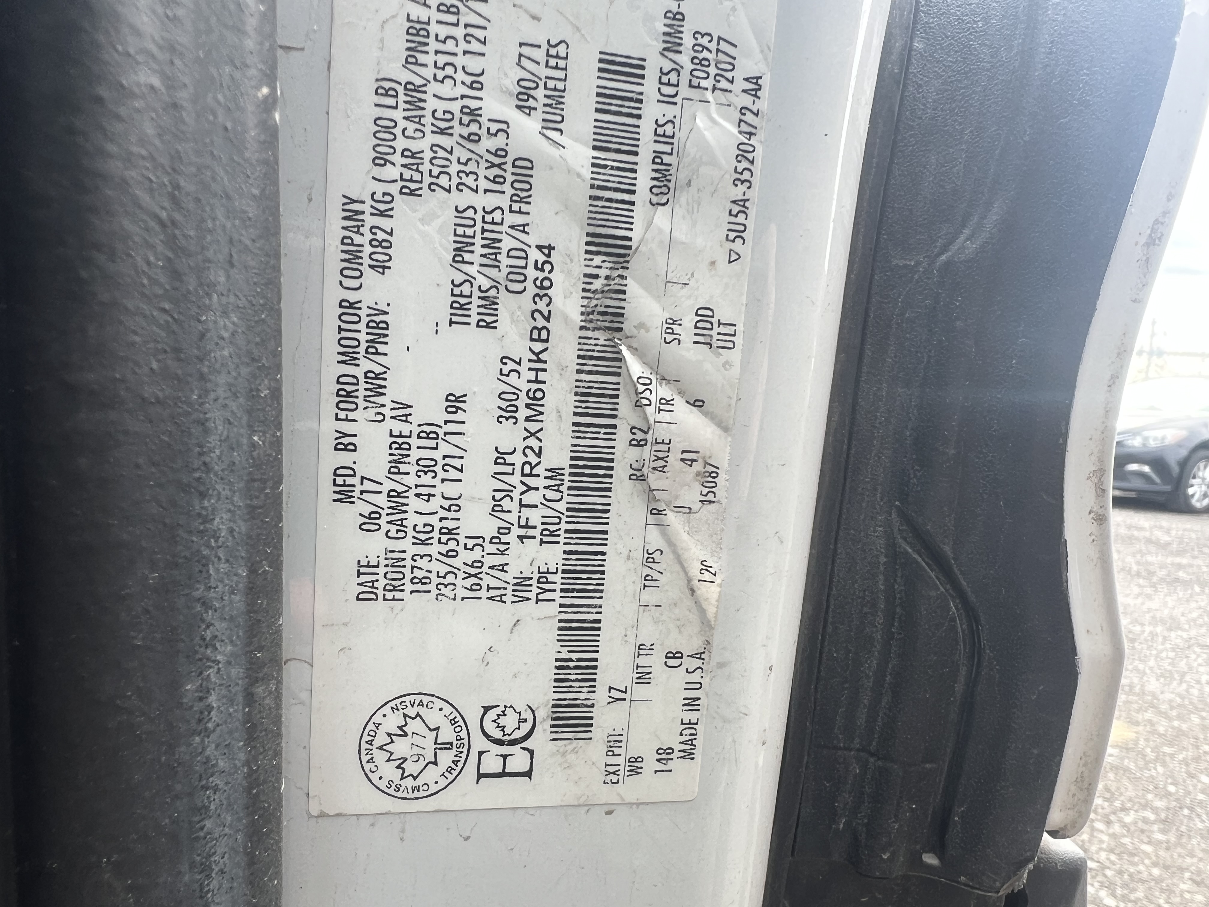 FORD TRANSIT FOURGON UTILITAIRE 2017 - 11