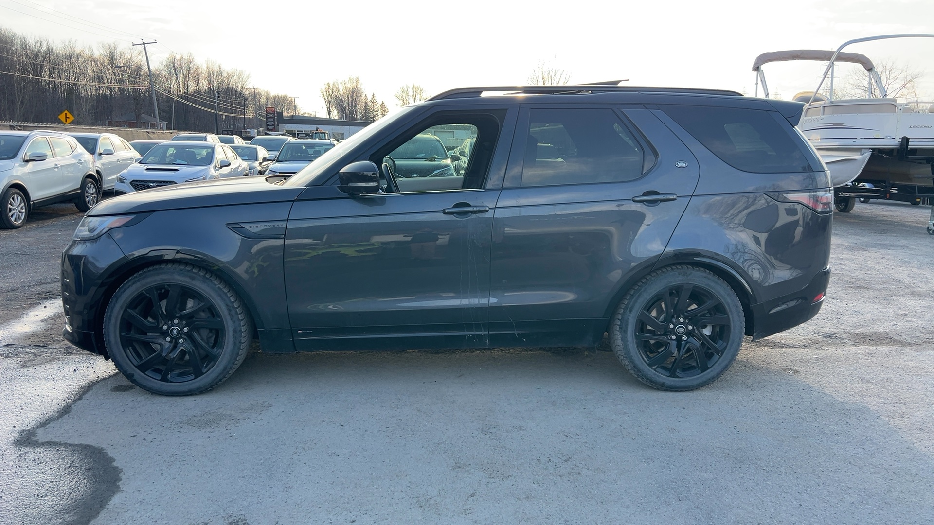 2022 Land Rover Discovery R-Dynamic HSE