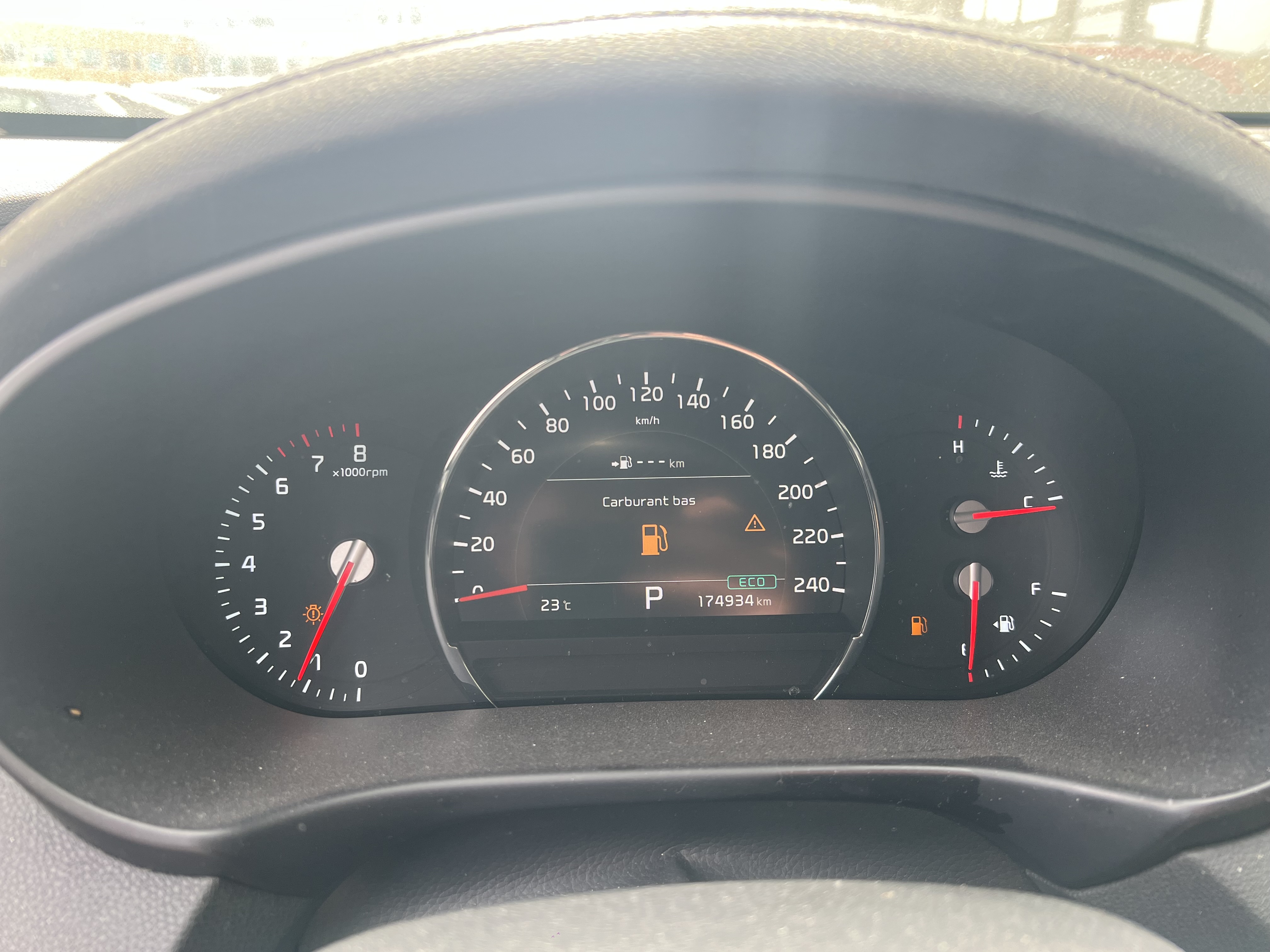 KIA SORENTO 2019 - 8