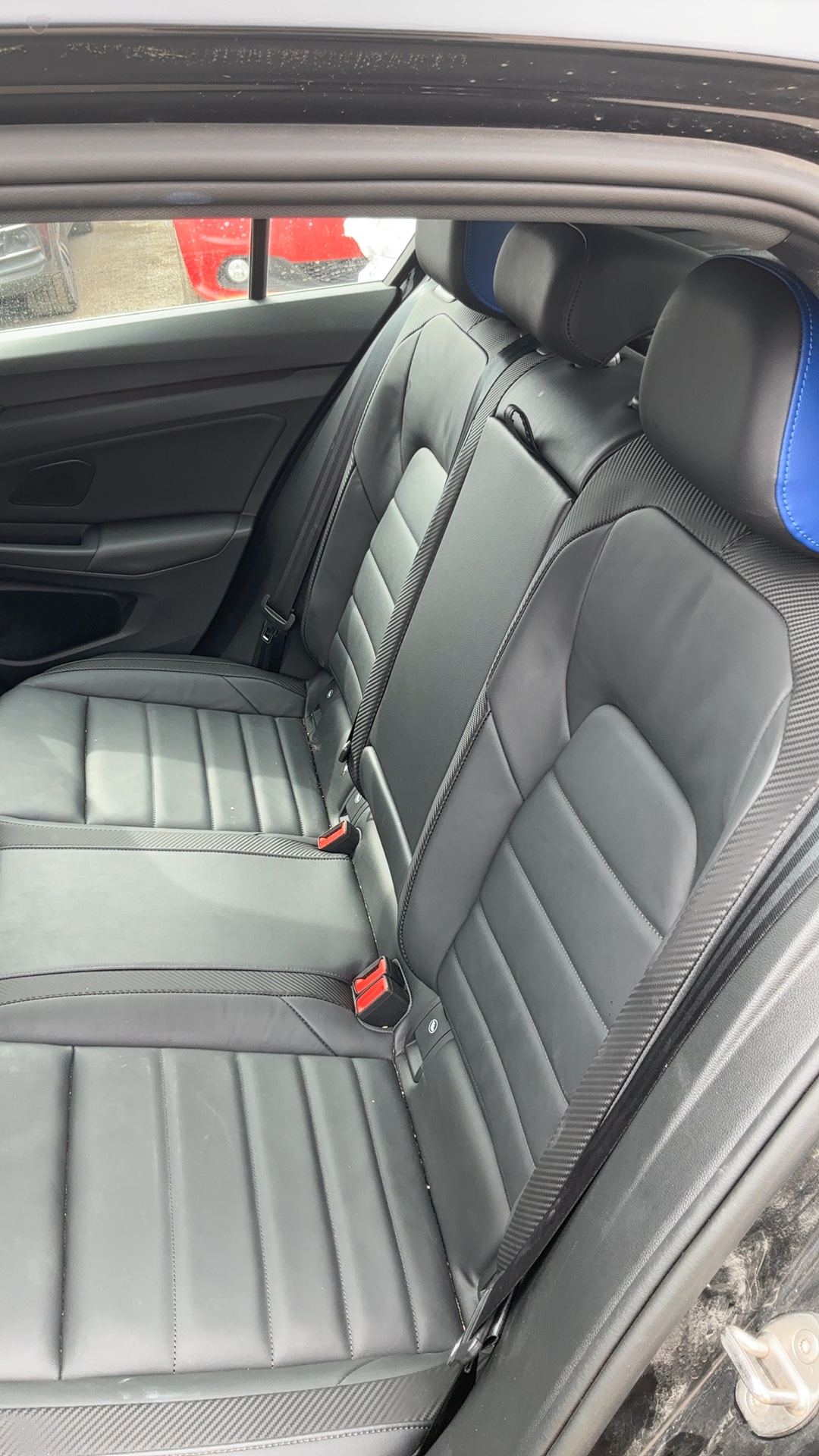 VOLKSWAGEN GOLF R 2024 - 6