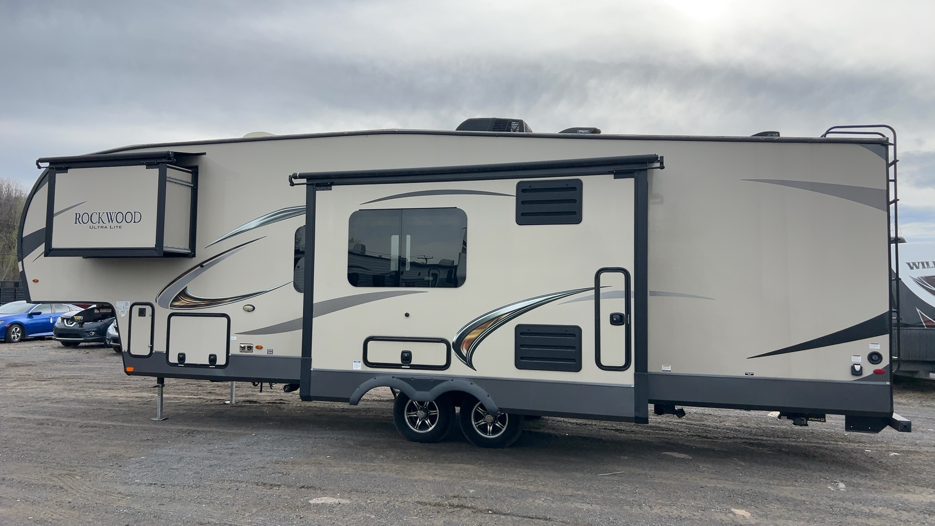 2020 FOREST RIVER ROCKWOOD ULTRA LITE (2891BH)