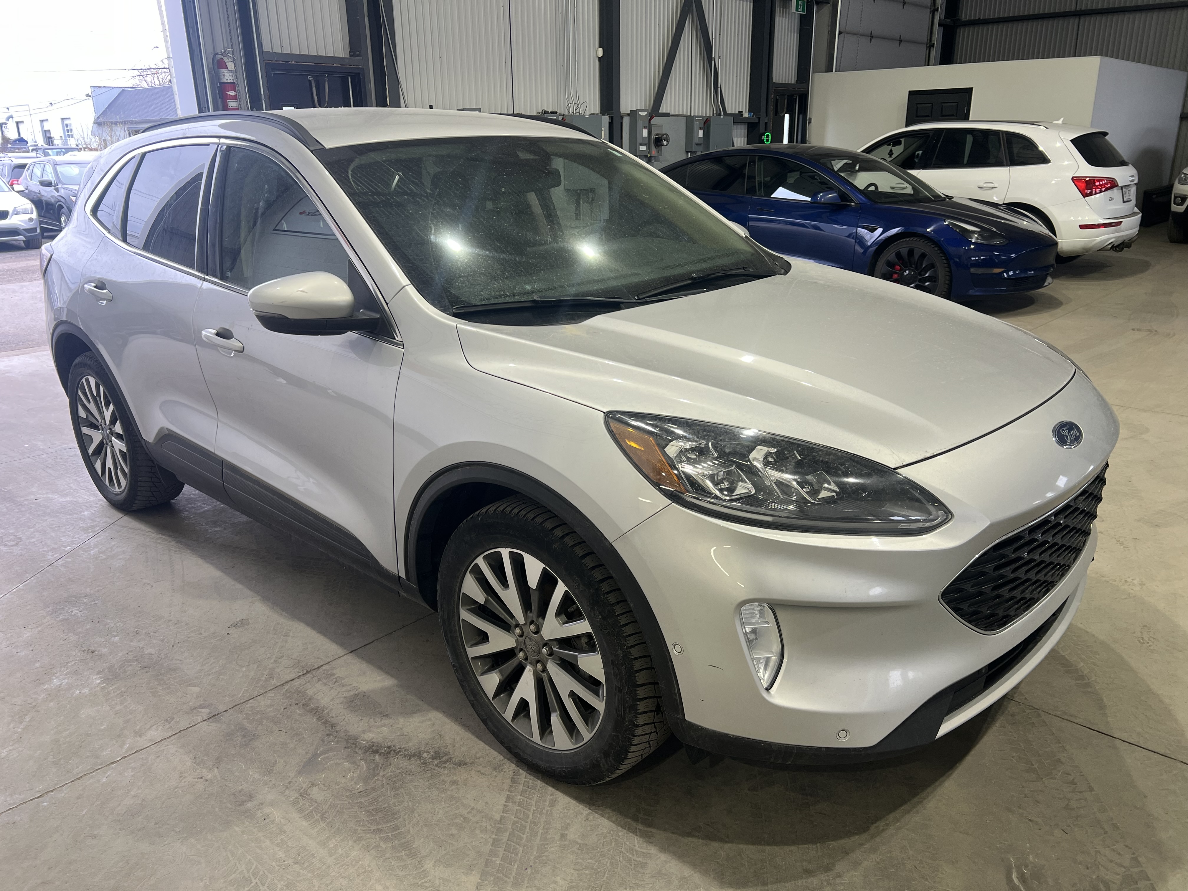2020 Ford Escape Titanium Hybride