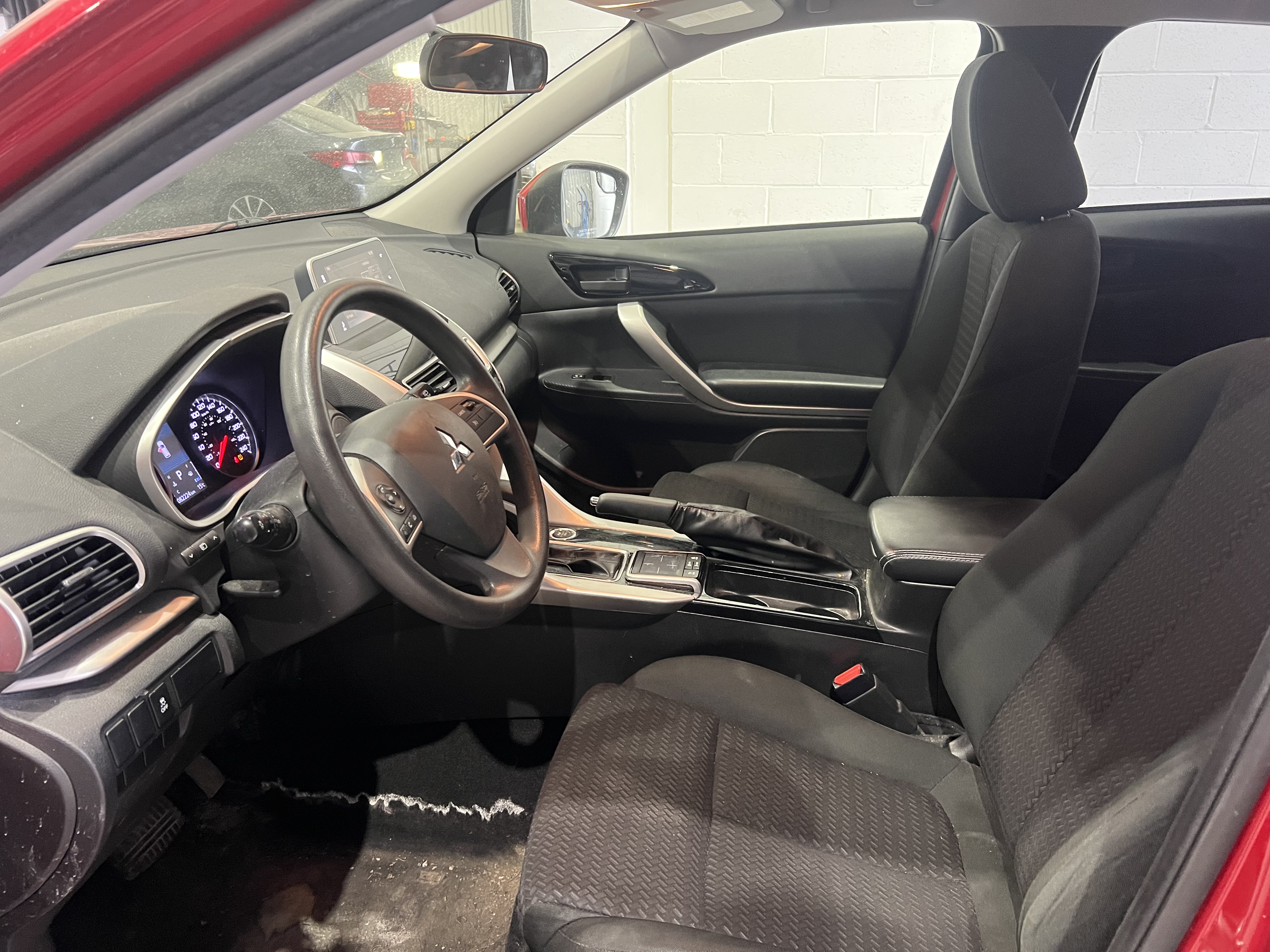 2020 Mitsubishi Eclipse Cross ES